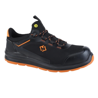 SPORT SHOES