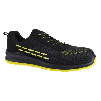 SPORT SHOES