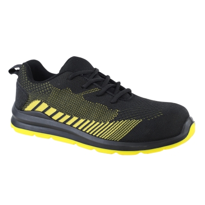 SPORT SHOES